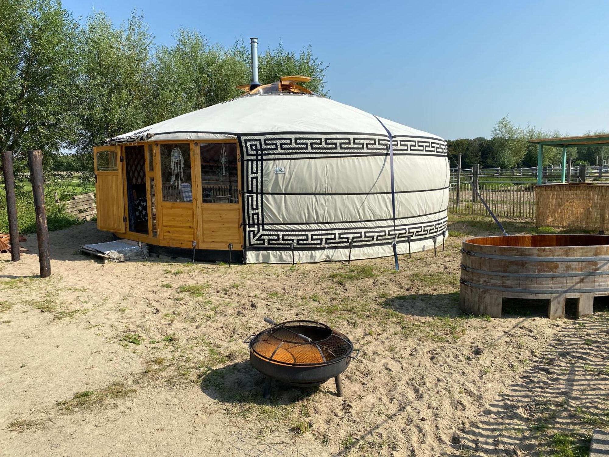 Luxe Yurt Koudekerke